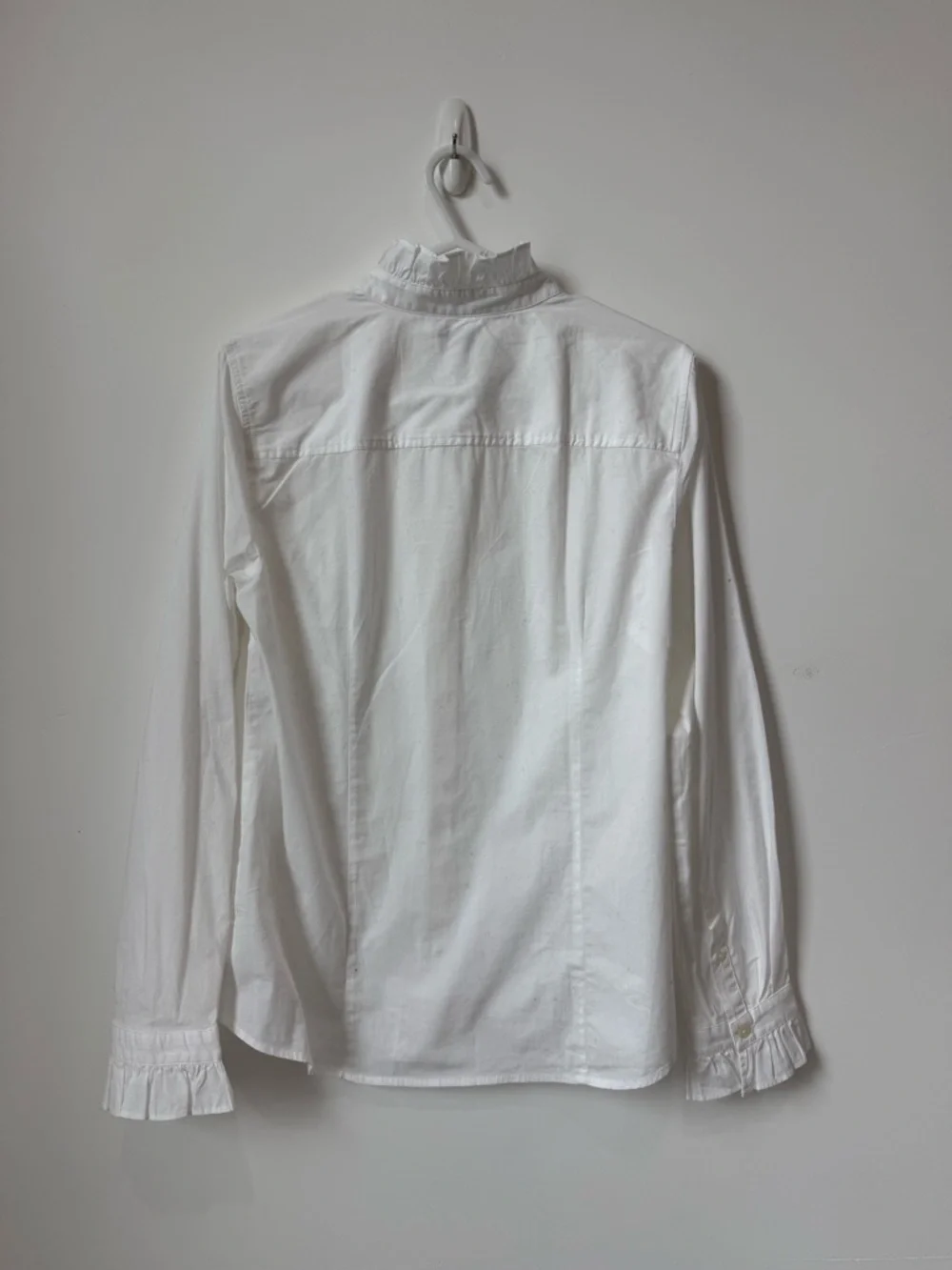 NWT Ruffle button-up top size M